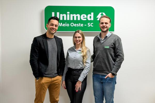 Campanha dos 30 anos e conquista da Acreditação ONA marcam os primeiros projetos da parceria entre Unimed Meio Oeste Catarinense e Lovatel Agência
